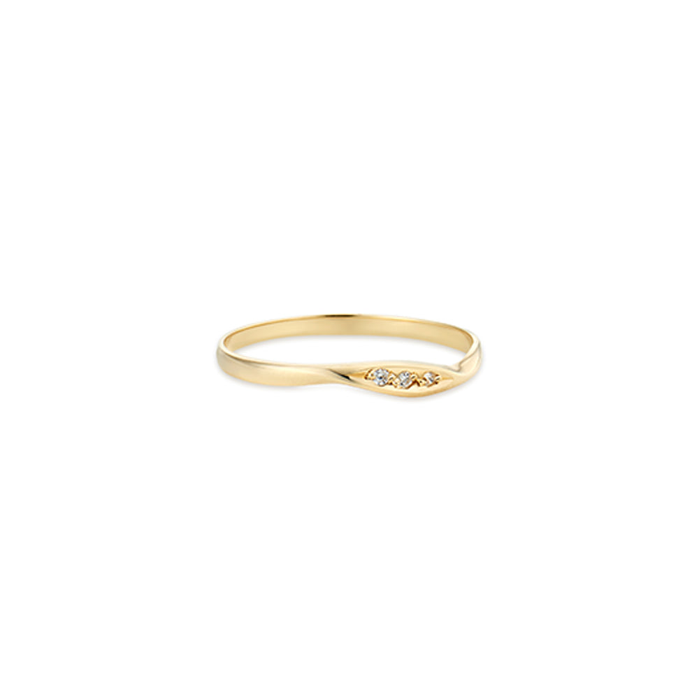 Simple Point Gold Ring