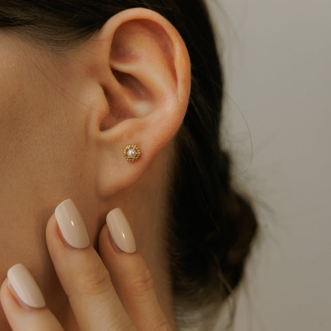 Hexa Round Sea Pearl Studs